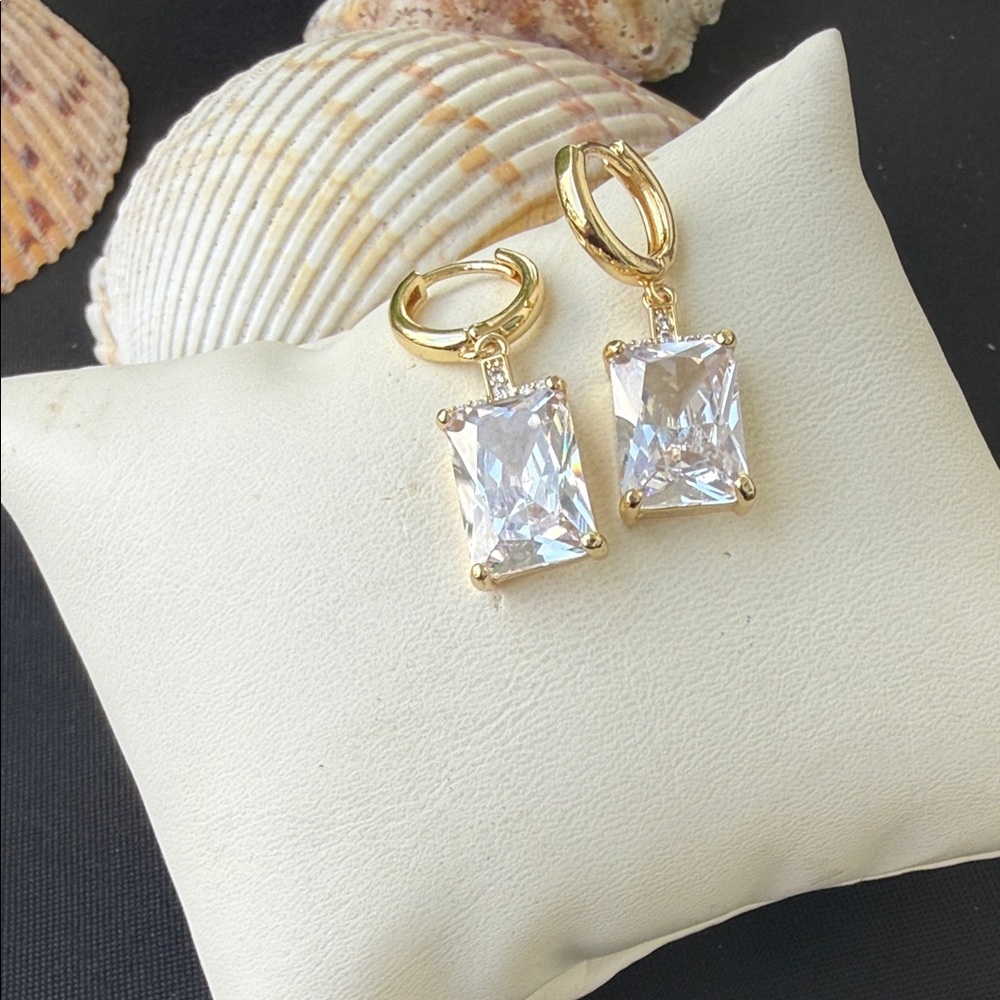 Gold Drop Earrings with Clear Rectangular Stones for luv